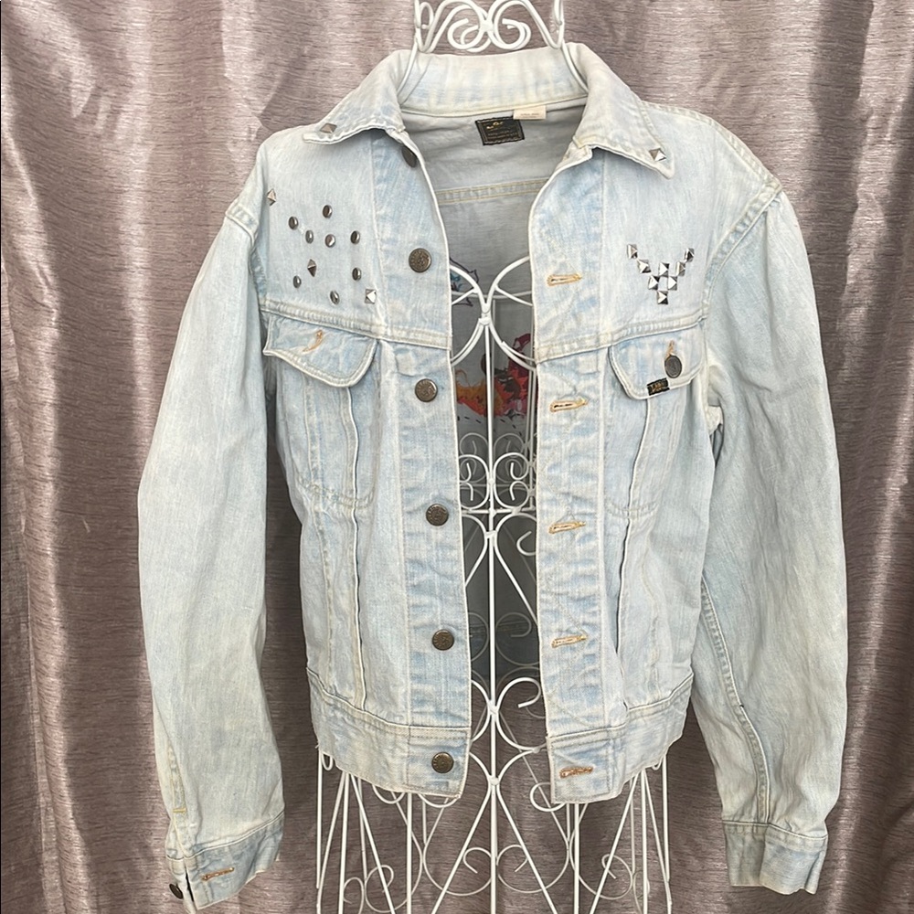 Lee Light Blue Jean Jacket with Studded Details and rainbows 🌈